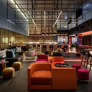 4* Hotel W
